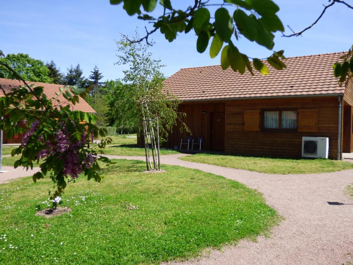 Le Chalet De La Foret Hotel 3 Etoiles Et Restaurant Vierzon Ngoại thất bức ảnh