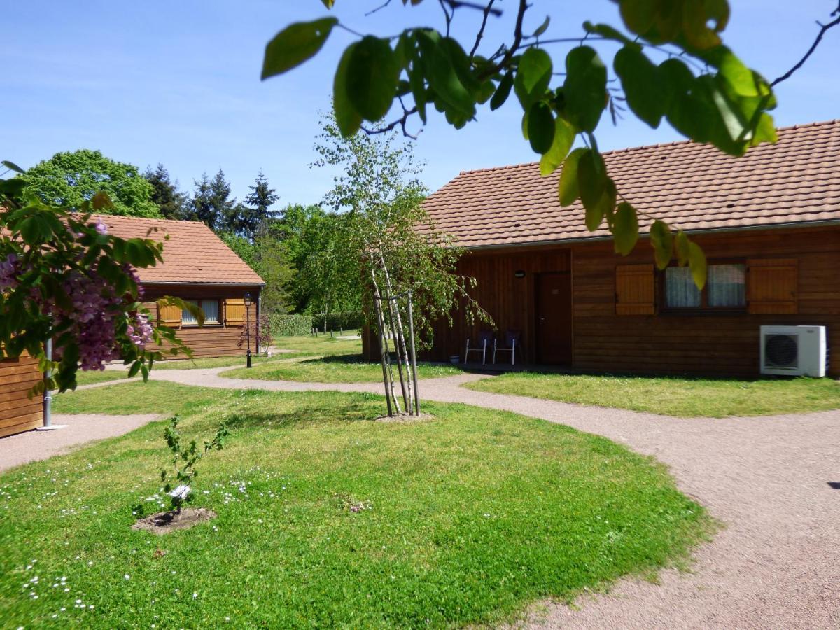Le Chalet De La Foret Hotel 3 Etoiles Et Restaurant Vierzon Ngoại thất bức ảnh