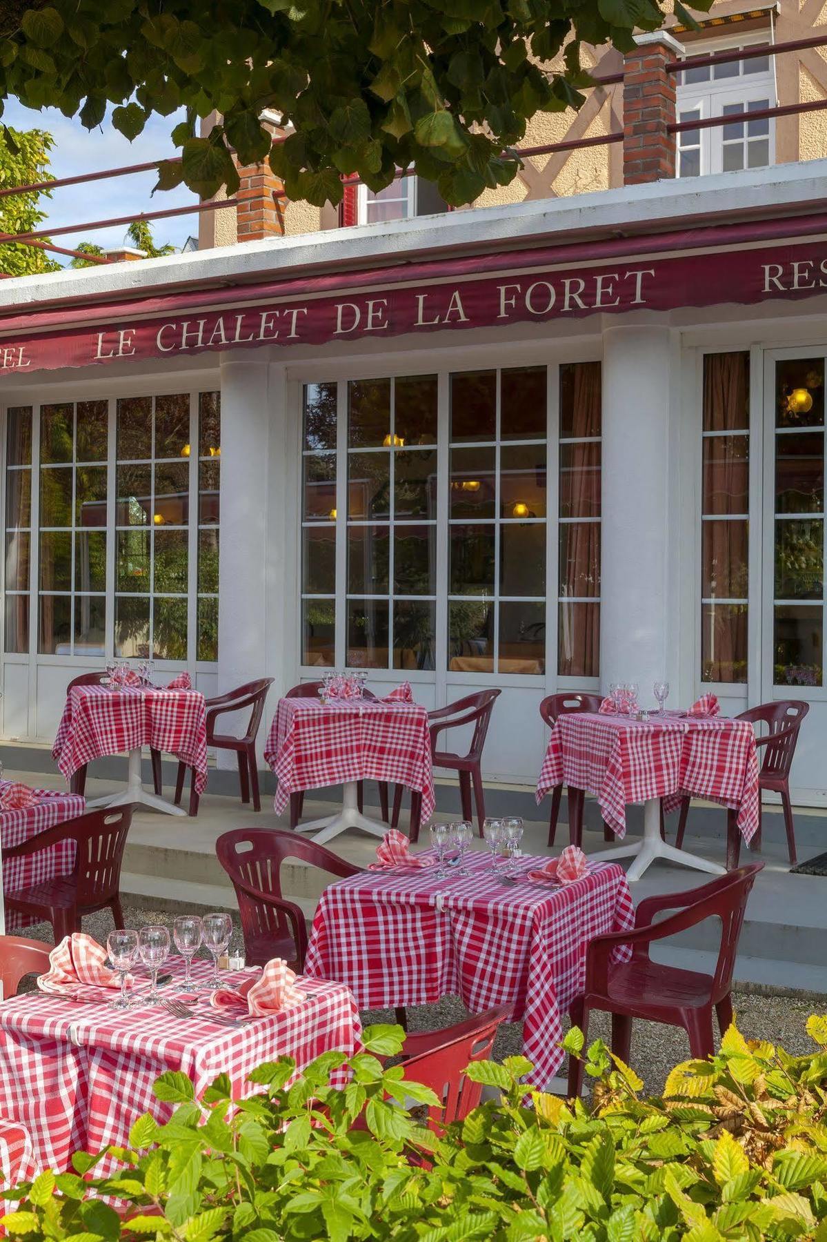 Le Chalet De La Foret Hotel 3 Etoiles Et Restaurant Vierzon Ngoại thất bức ảnh