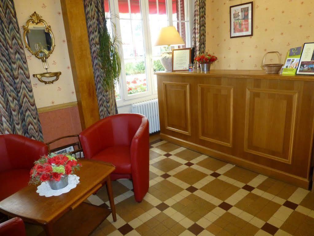 Le Chalet De La Foret Hotel 3 Etoiles Et Restaurant Vierzon Ngoại thất bức ảnh
